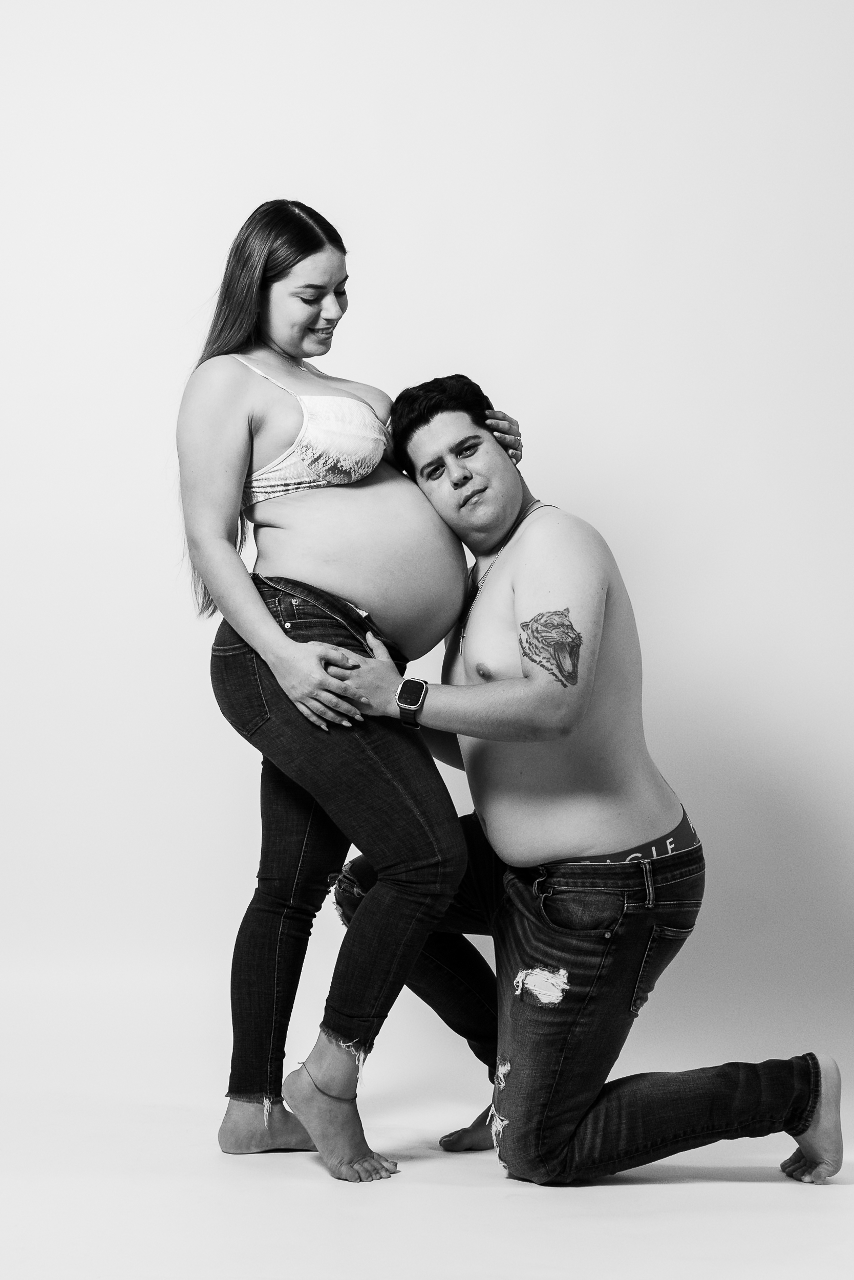 sesion_de_maternidad_sesion_de_stduio_lifestyle-prenatal-Yaz-Juan-en-Estudio-de-alex-y-rebeca-fotografia-en-puerto-vallarta---02338 (43)